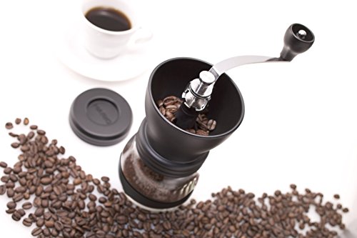 hario-skerton-handkaffeemuehle-kaffeebohnen