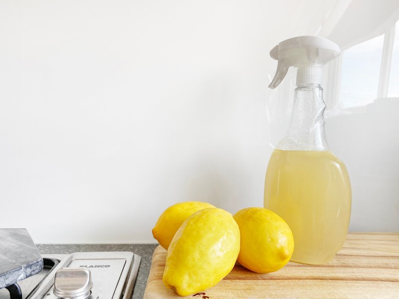 Reinigungsmittel aus Zitronen